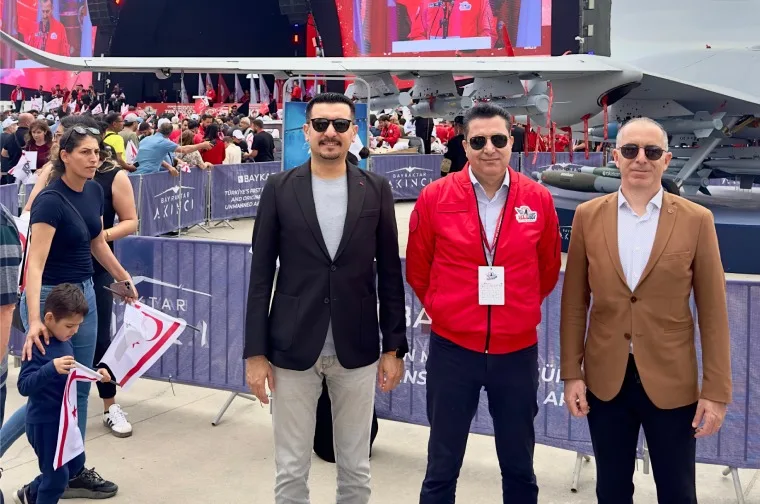 Rektör Uzun Teknofest’te Gençlerle Buluştu Rektör Uzun Teknofest’te Gençlerle Buluştu