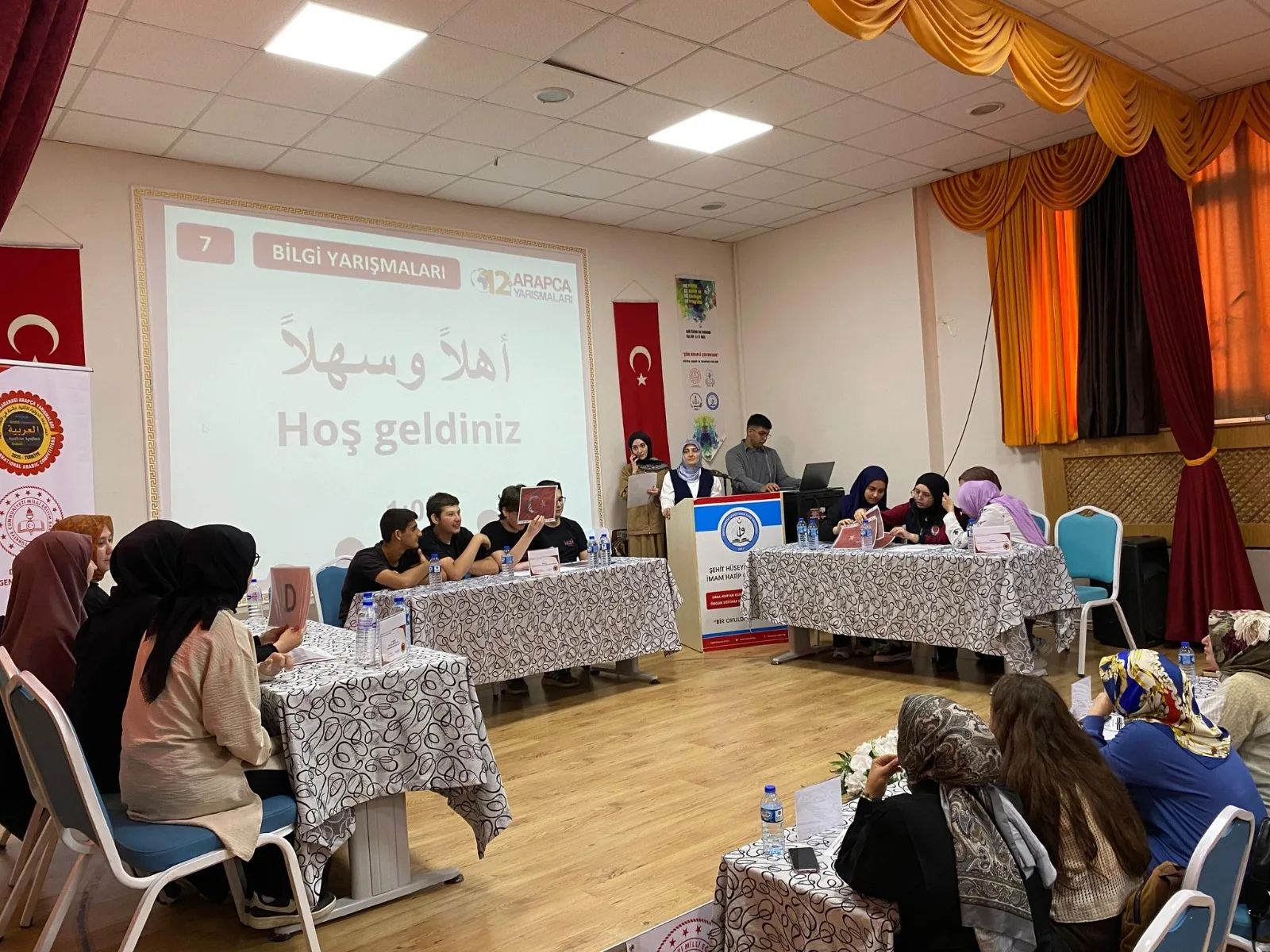 Osmaniye’de Arapça Yarışmaları Renkli Geçti Osmaniye’de Arapça Yarışmaları Renkli Geçti