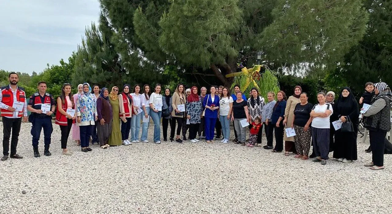 Kadirli’de Kadınlar İçin Farkındalık Buluşması Kadirli’de Kadınlar İçin Farkındalık Buluşması