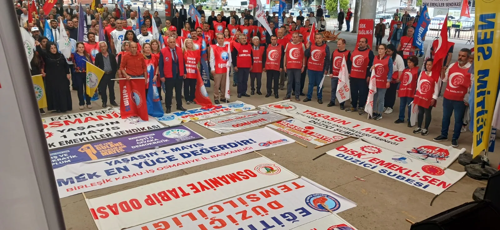 Emekçiler Osmaniye’de Dayanışma İçin Buluştu