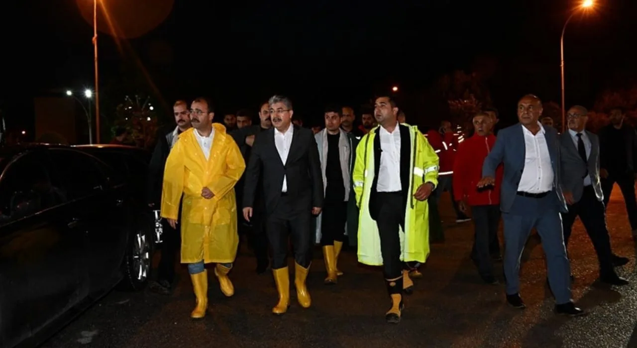 Vali Erdinç Yılmaz Sel Bölgesinde İncelemelerde Bulundu