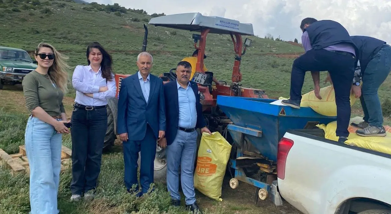 Osmaniye’de Hayvancılığa Yem Desteği Geldi Osmaniye’de Hayvancılığa Yem Desteği Geldi