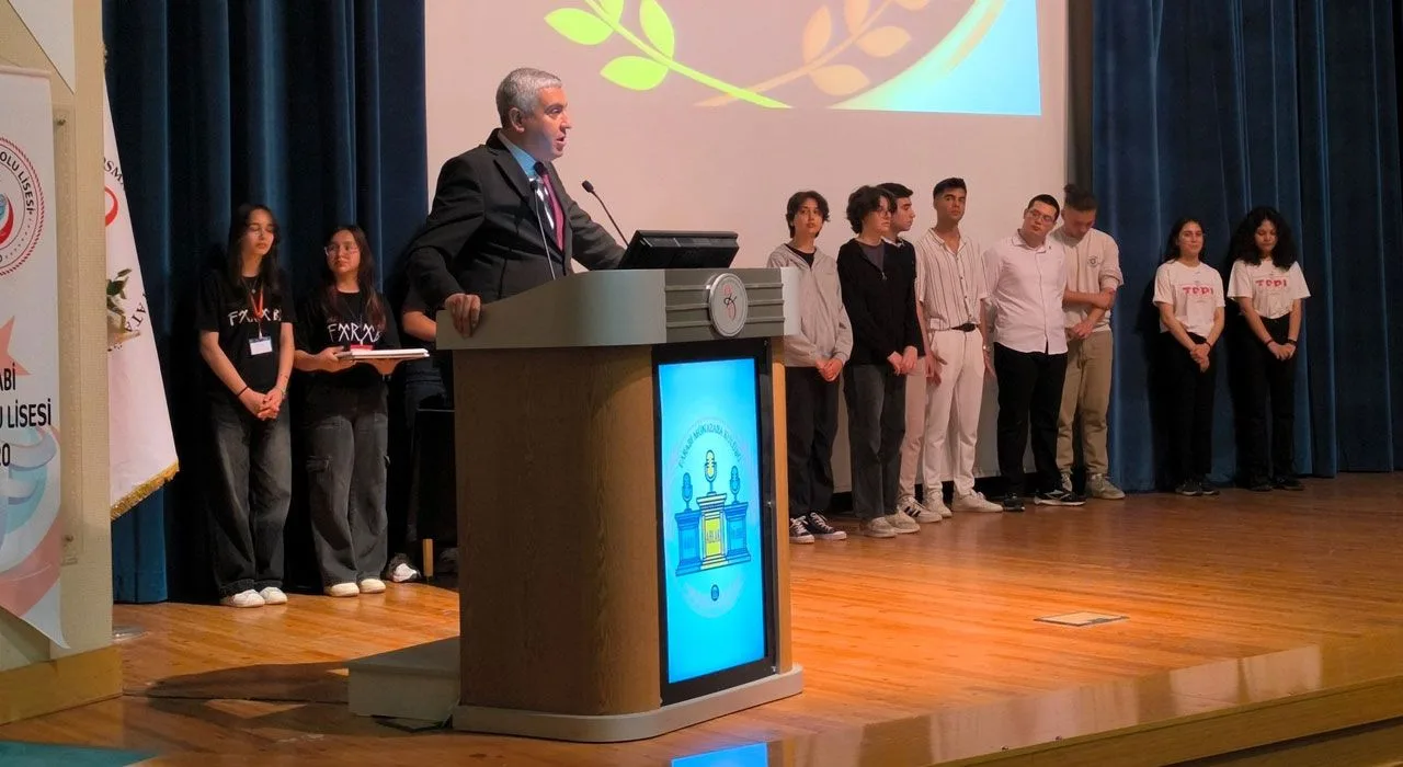Tosçelik Lisesi Münazara Turnuvasını Kazandı Tosçelik Lisesi Münazara Turnuvasını Kazandı