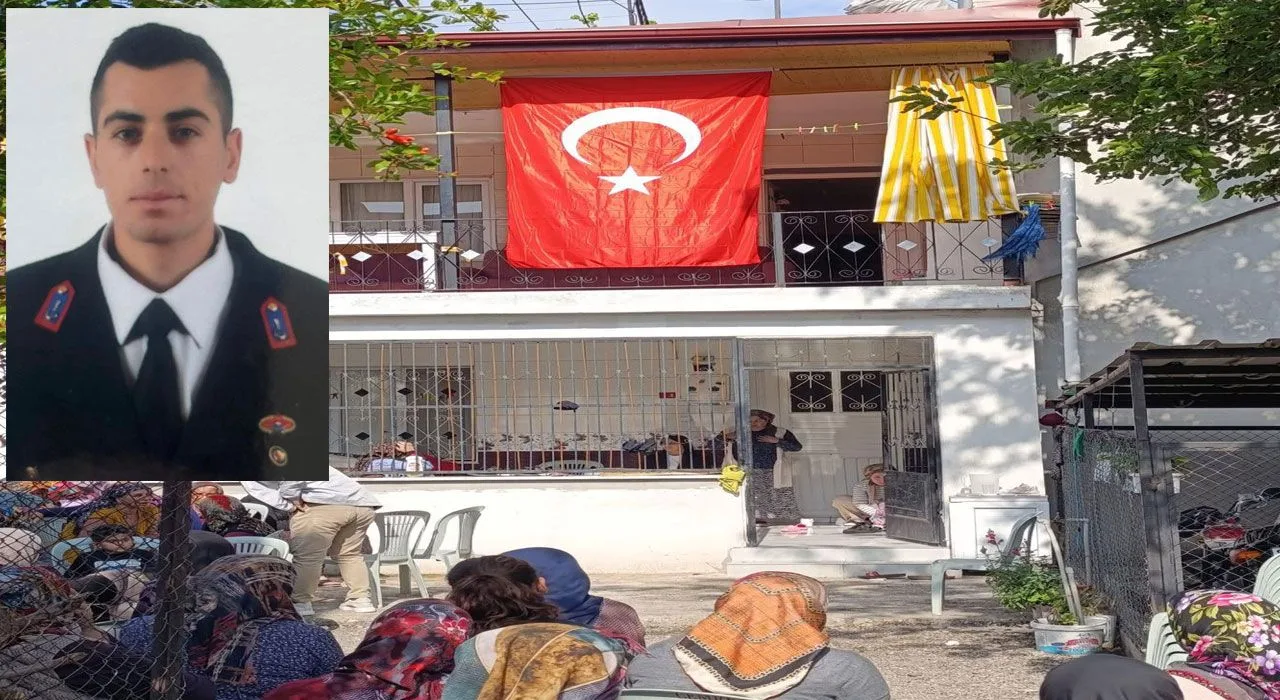 Düziçili Uzman Çavuş Samet Ceylan Vefat Etti Düziçili Uzman Çavuş Samet Ceylan Vefat Etti