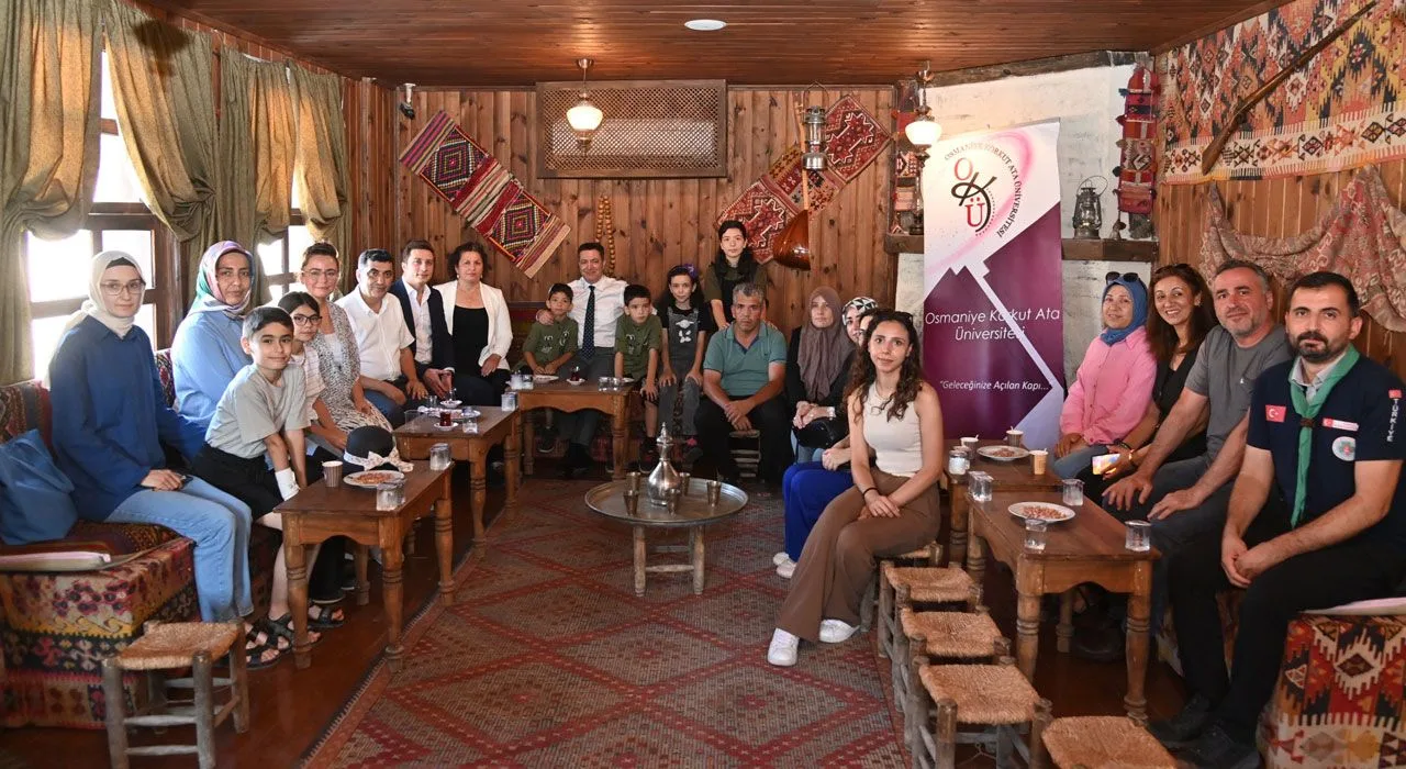 Okü Bilim Kafe'De Sağlıkta Yeni Dönemi Anlattı Okü Bilim Kafe'De Sağlıkta Yeni Dönemi Anlattı