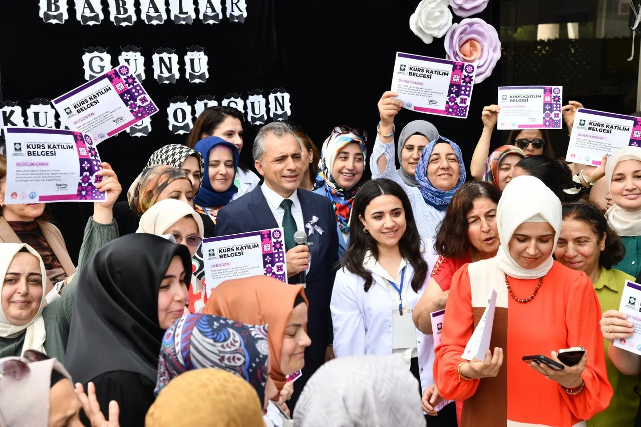 Osmaniye’de Aile Yaşam Merkezi Mezuniyet Coşkusu