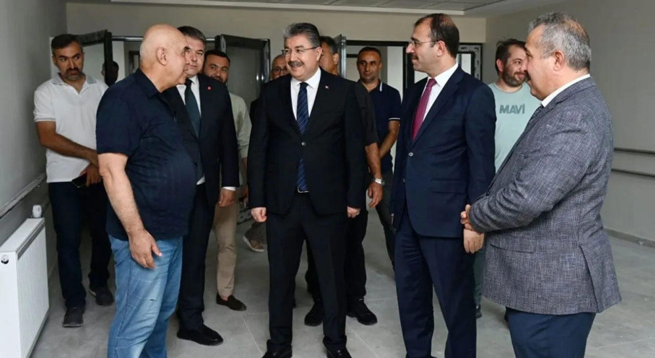 Vali Erdinç Yılmaz Kadirli Huzurevi’ni Denetledi