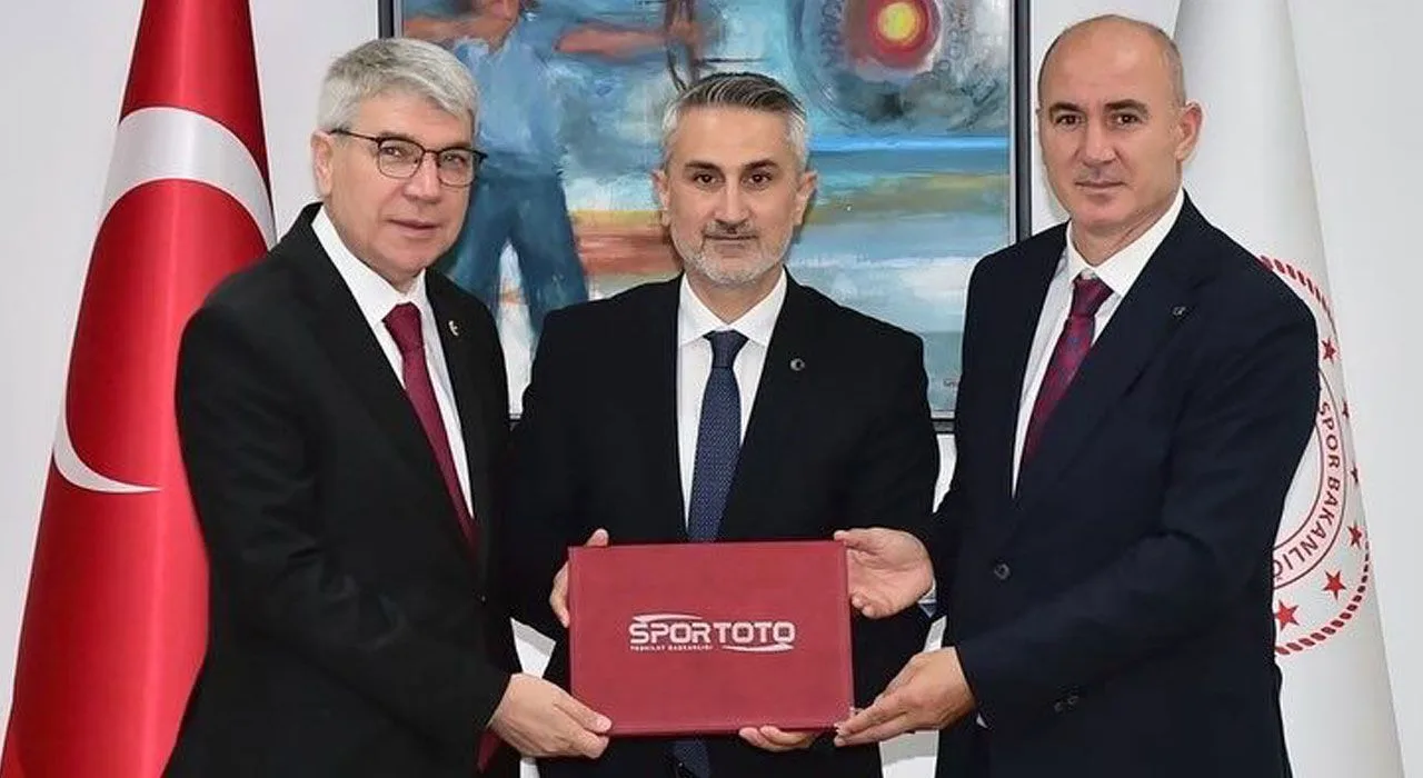 Osmaniye’ye 6500 Kişilik Yeni Stadyum Geliyor Osmaniye’ye 6500 Kişilik Yeni Stadyum Geliyor