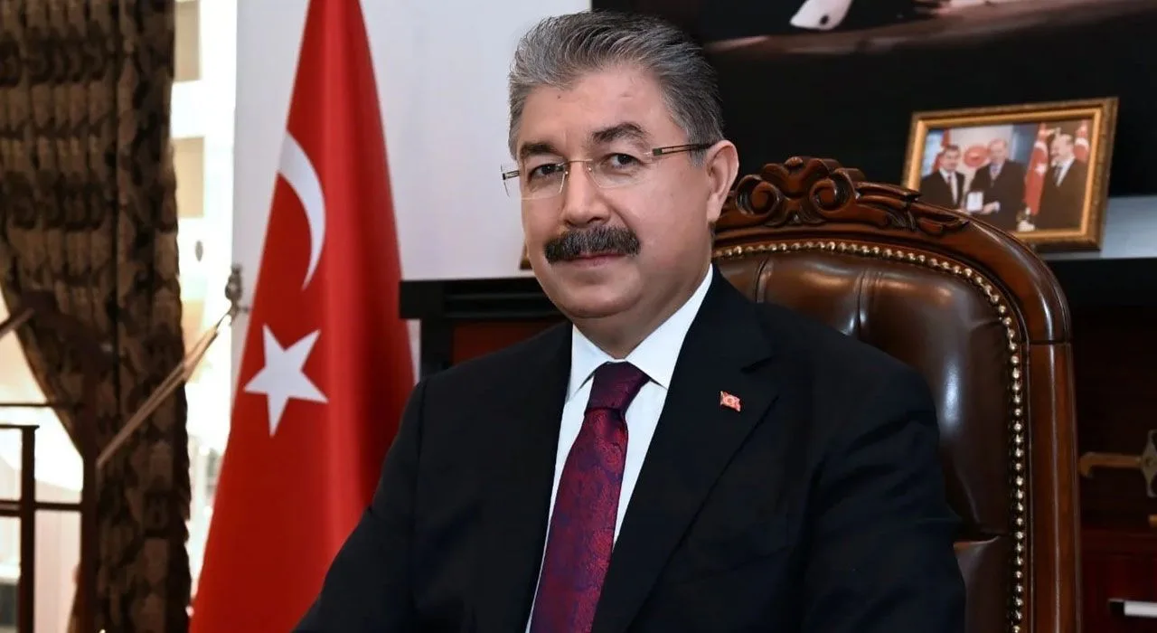 Vali Erdinç Yılmaz: Birlik Ve Sevgiyle Kucaklaşalım Vali Erdinç Yılmaz: Birlik Ve Sevgiyle Kucaklaşalım