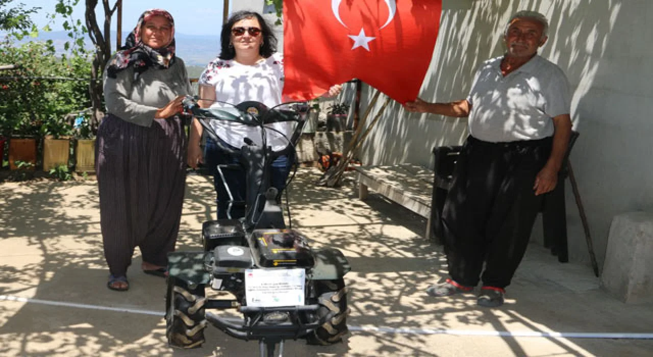 Düziçi’nde Çiftçilere Motorlu Çapa Desteği