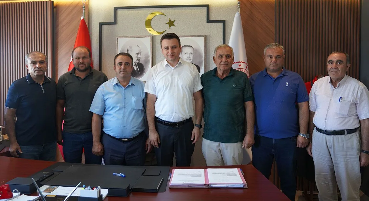 Osmaniye’de Çiftçiye Sulama Desteği Devam Ediyor Osmaniye’de Çiftçiye Sulama Desteği Devam Ediyor