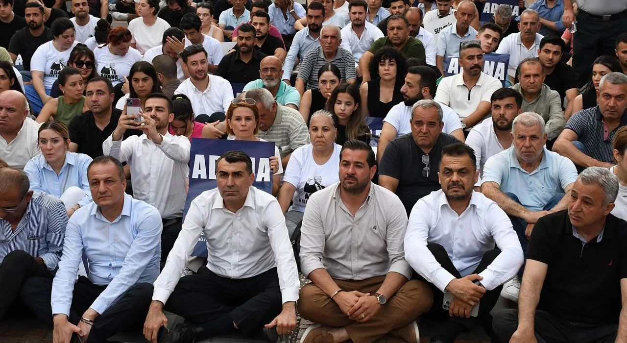 Osmaniye Chp, Zeydan Karalar’a Sahip Çıktı