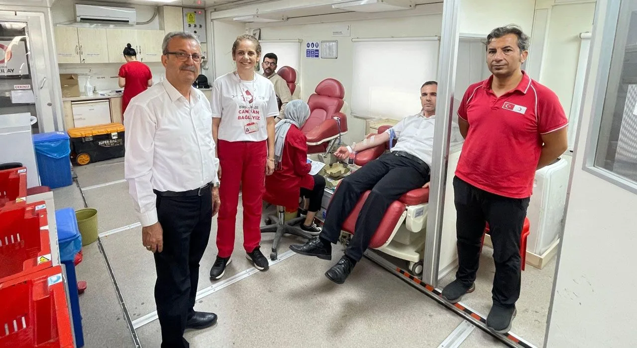Başkan Abbas Yeşildemir’den Kan Bağışına Destek