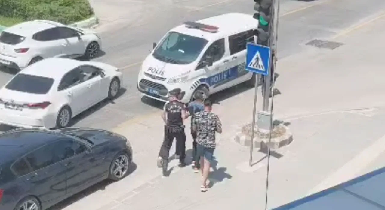 Osmaniye Adliyesi Önünde Silahlı Çatışma!