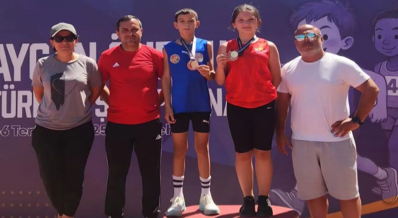 Elfinay Kama’dan Türkiye Şampiyonluğu Elfinay Kama’dan Türkiye Şampiyonluğu
