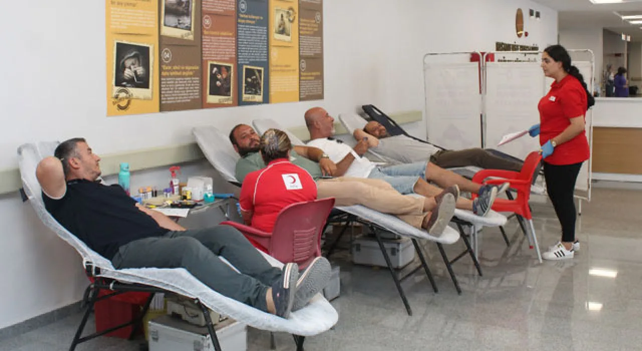 Osmaniye’de Kan Bağışı Etkinliği: Bir Ünite, Üç Hayat
