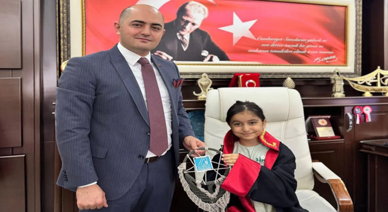 9 Yaşındaki İkra Direk’in Başsavcılık Hayali Gerçek Oldu 9 Yaşındaki İkra Direk’in Başsavcılık Hayali Gerçek Oldu