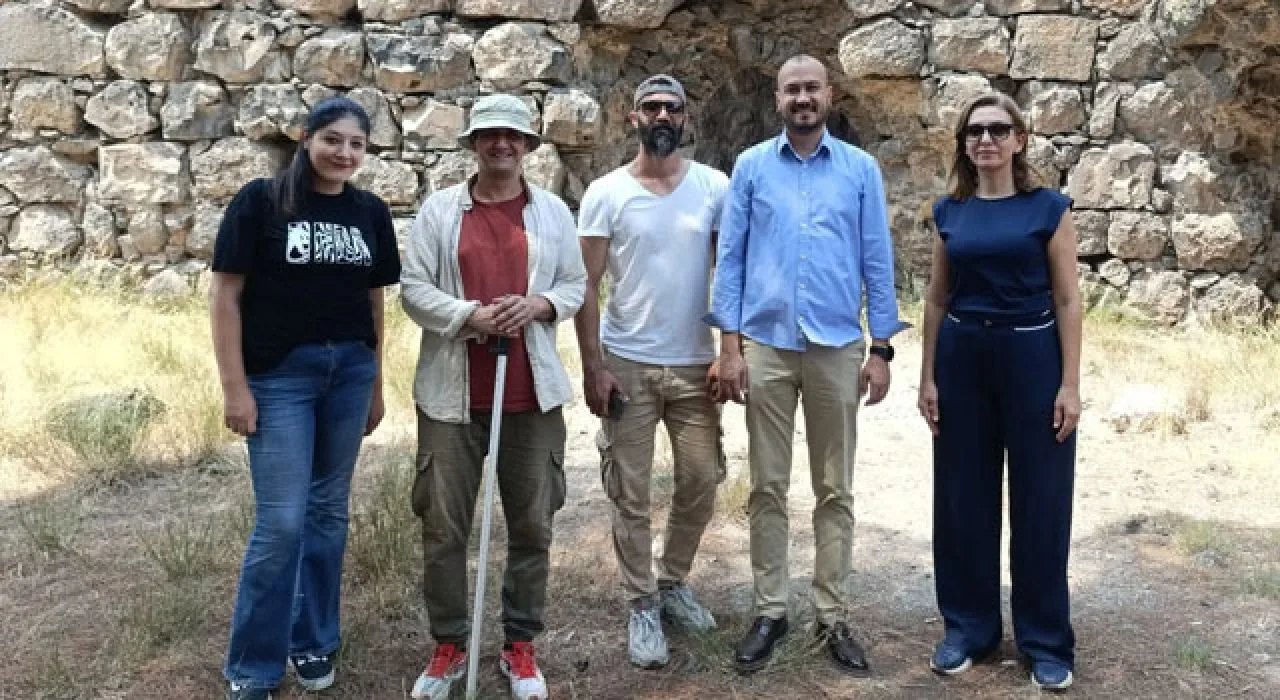 Toprakkale Kalesi Turizme Kazandırılıyor