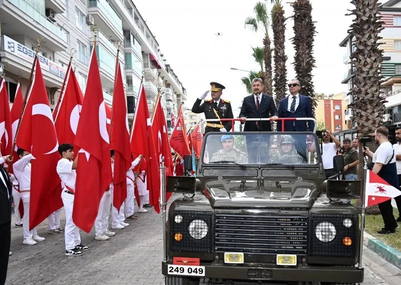 Osmaniye’de 30 Ağustos Zaferi Coşkuyla Kutlandı Osmaniye’de 30 Ağustos Zaferi Coşkuyla Kutlandı