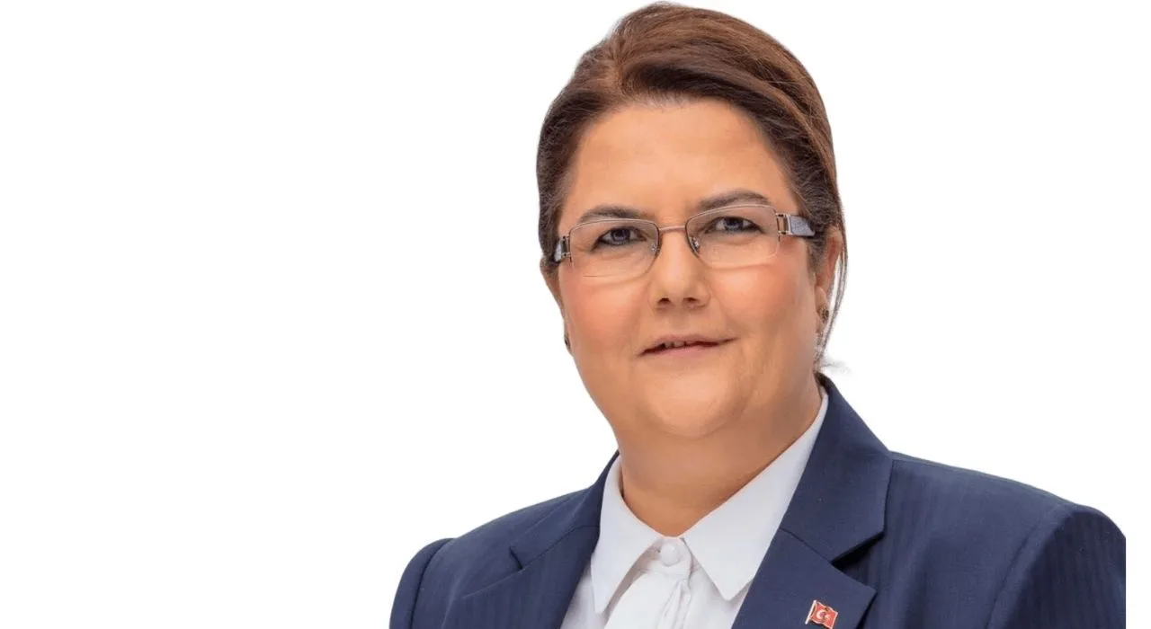 Derya Yanık’tan Osmaniye’de Yangın Ekibine Teşekkür