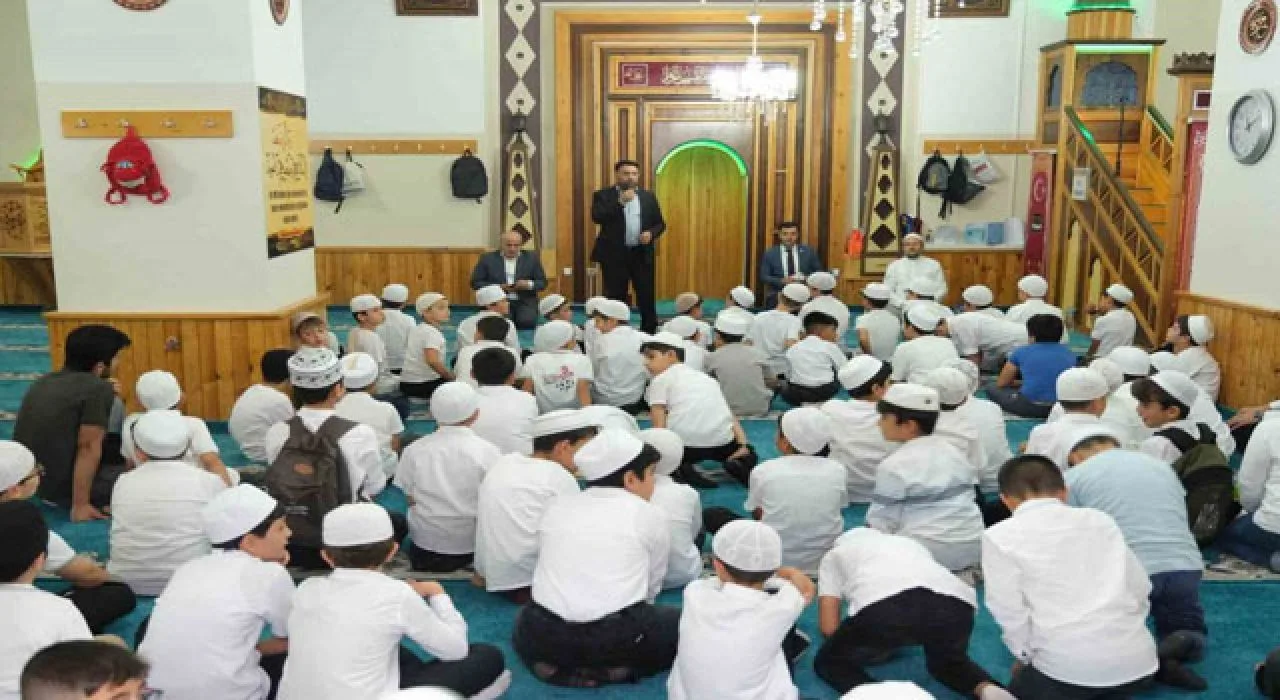 Osmaniye İl Müftülüğü’nden Hafızlara Özel Eğitim Osmaniye İl Müftülüğü’nden Hafızlara Özel Eğitim