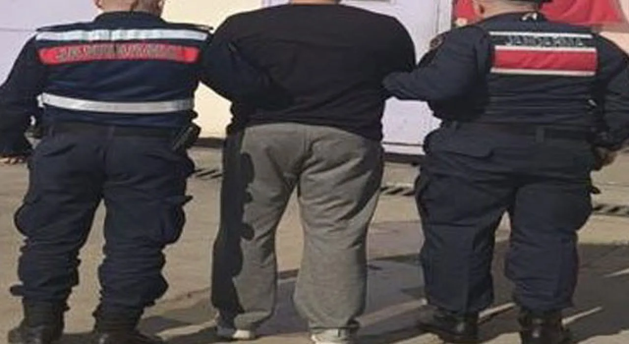 Osmaniye’de Firari Hükümlüler Yakalandı Osmaniye’de Firari Hükümlüler Yakalandı