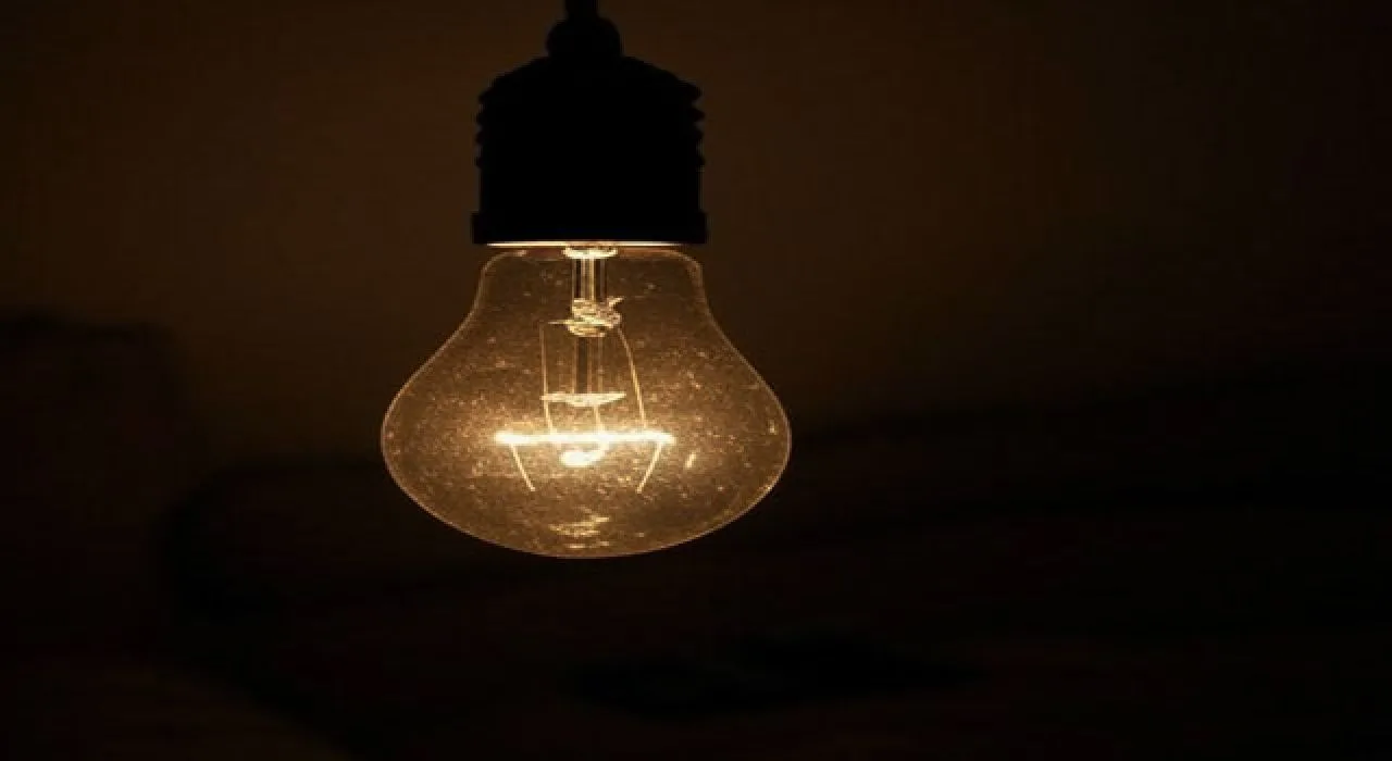 Elektrik Kesintisi Toki̇’de Hayatı Durdurdu Elektrik Kesintisi Toki̇’de Hayatı Durdurdu
