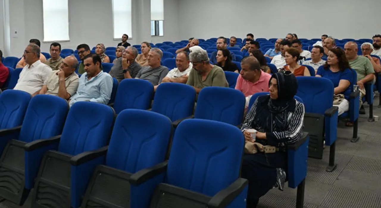 Osmaniye’de Aile Hekimlerine Deri Hastalıkları Eğitimi