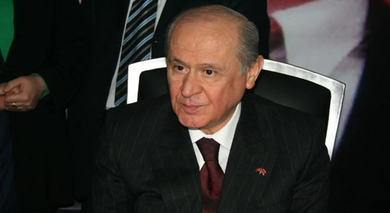 Devlet Bahçeli: Sosyal Medyanın Kökü Kazınmalı Devlet Bahçeli: Sosyal Medyanın Kökü Kazınmalı