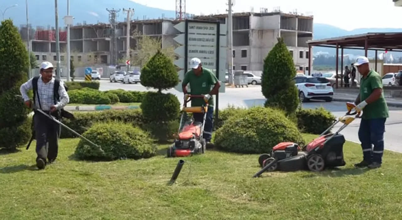 Osmaniye Belediyesi Fakıuşağı’nda Temizlik Yaptı Osmaniye Belediyesi Fakıuşağı’nda Temizlik Yaptı