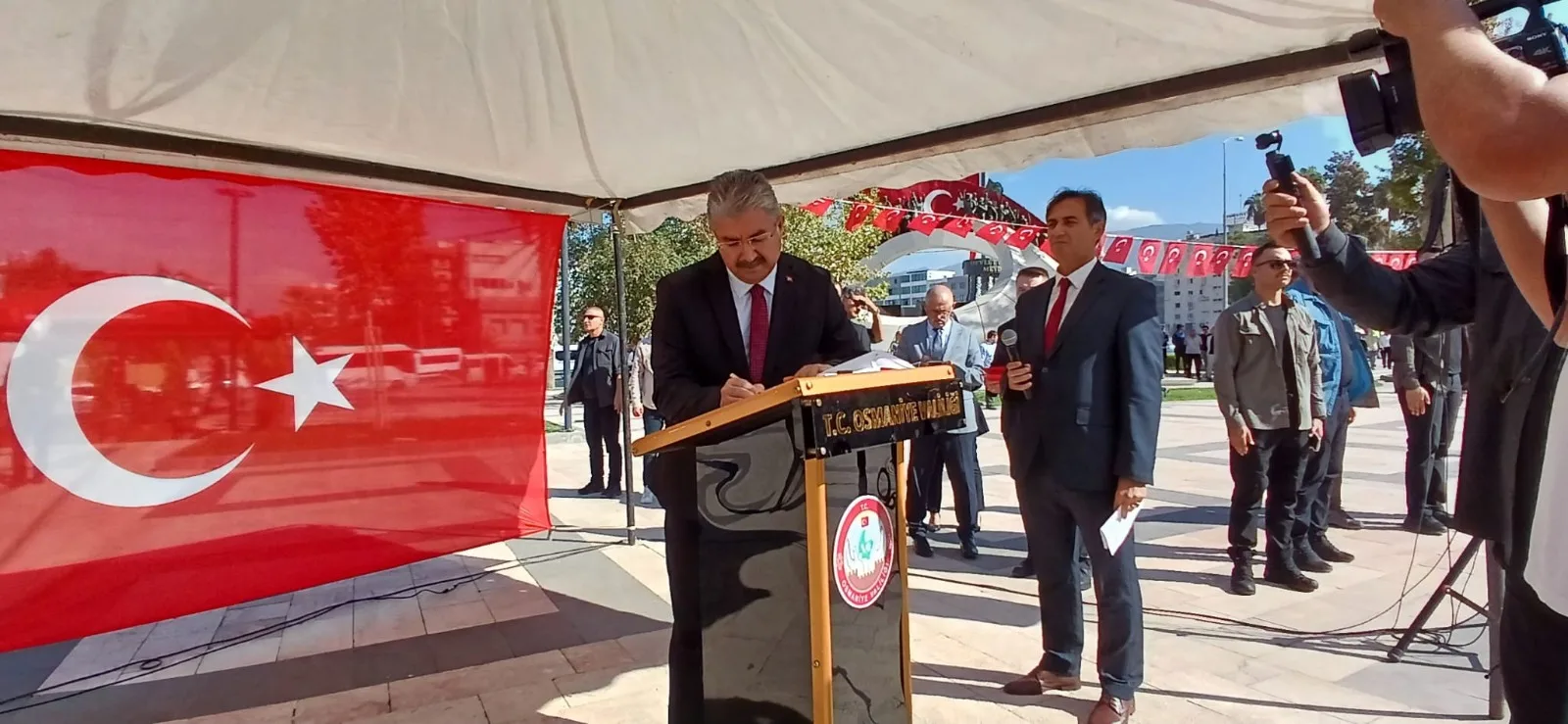 1D895Bac B872 4Cc9 A11A A423A786Ce71