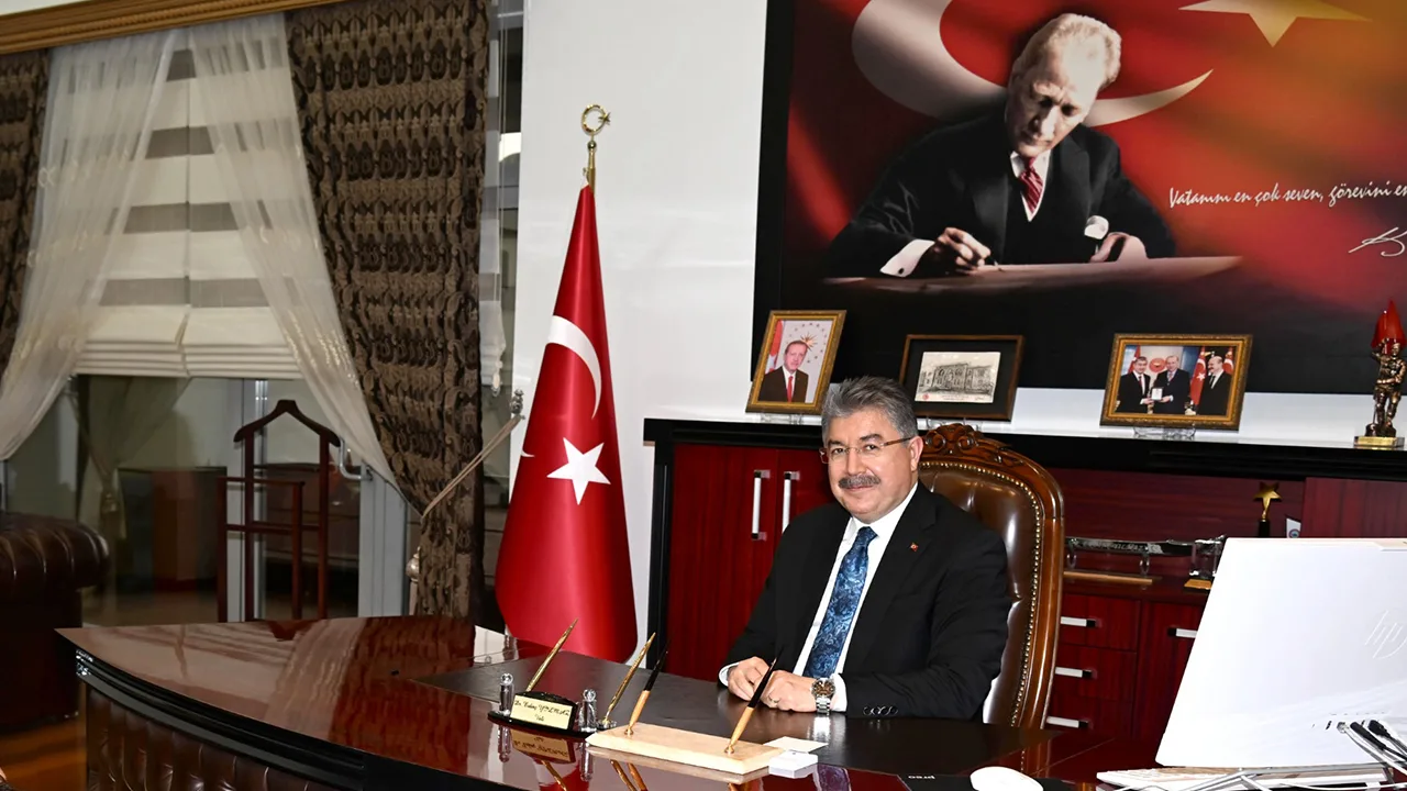 Vali Erdinç Yılmaz: Osmaniye Her Yıl Daha Da Güçleniyor Vali Erdinç Yılmaz: Osmaniye Her Yıl Daha Da Güçleniyor