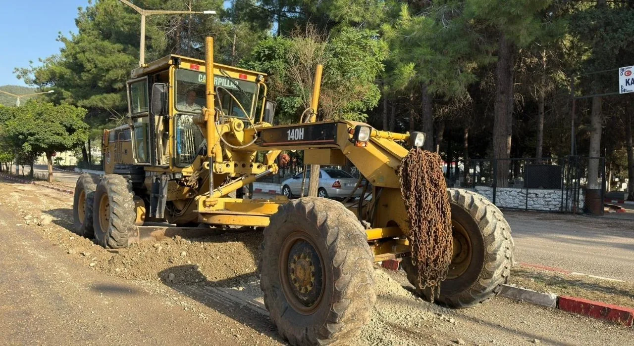 Yarbaşı Beldesi’nde Yağış Sonrası Yollar Yeniden Düzenlendi Yarbaşı Beldesi’nde Yağış Sonrası Yollar Yeniden Düzenlendi