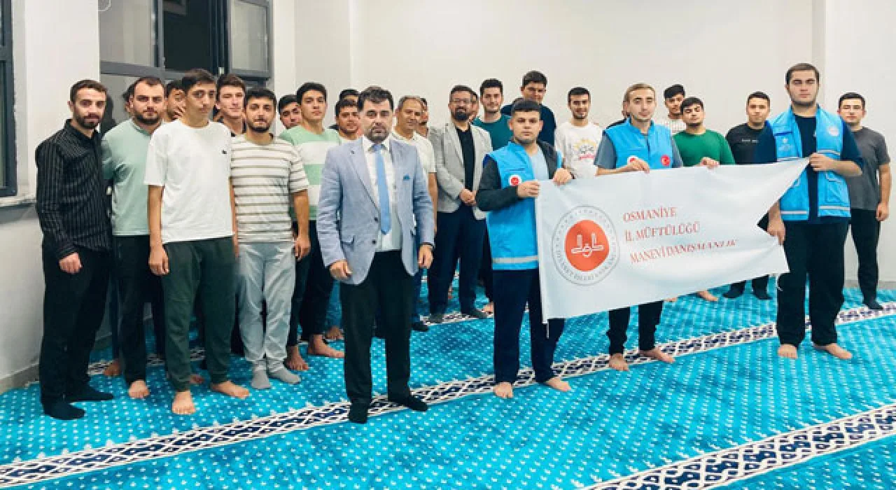 Osmaniye Kyk’da Gençlerle Manevi Sohbet Programı Osmaniye Kyk’da Gençlerle Manevi Sohbet Programı
