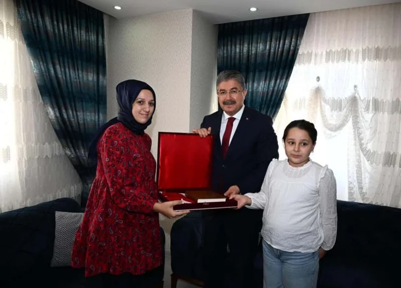 Osmaniye Valisi Erdinç Yılmaz’dan Şehit Ailelerine Ziyaret