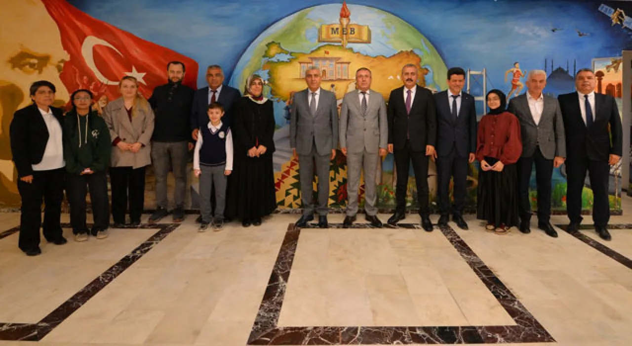 Öğretmenler Günü Yarışmalarında Ödüller Verildi