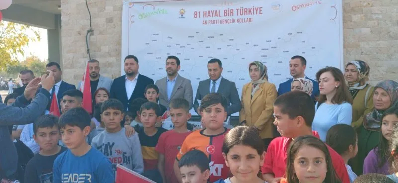 Osmaniye Millet Bahçesi’nde Renkli Çocuk Etkinliği Osmaniye Millet Bahçesi’nde Renkli Çocuk Etkinliği