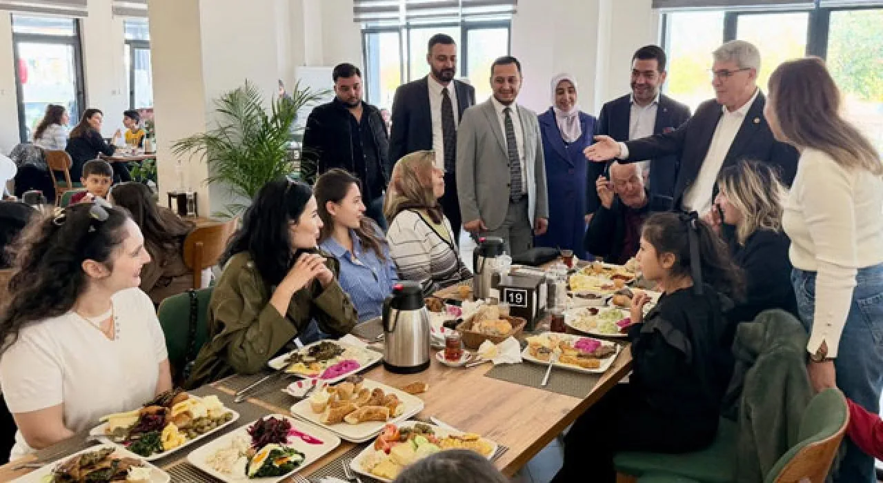 Osmaniye Millet Bahçesi’nde Birlik Sofrası Kuruldu