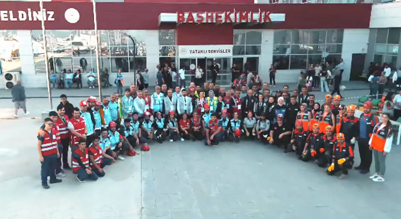 Araştırma Hastanesi’nde Afet Tatbikatı Gerçekleşti Araştırma Hastanesi’nde Afet Tatbikatı Gerçekleşti