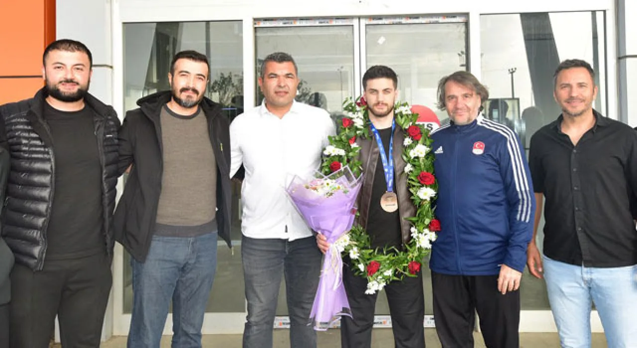 7E111Fe5 B2Db 4D74 A285 506Eebf7Af70