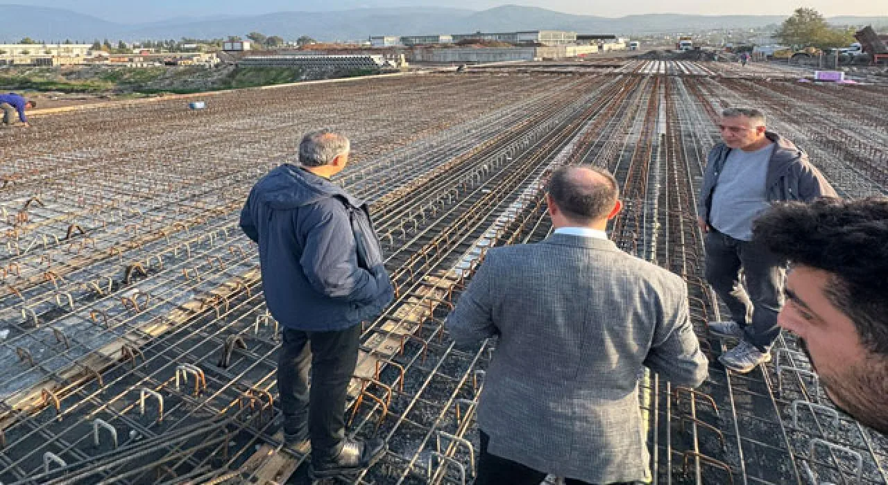 Osmaniye’de 2 Kilometrelik Yeni Cadde Yapılıyor Osmaniye’de 2 Kilometrelik Yeni Cadde Yapılıyor