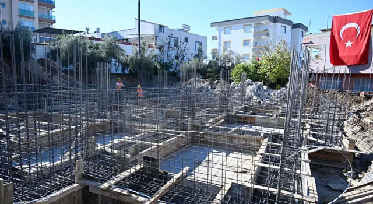 Kadirli’de Cengiz Topel Camii İçin Temel Atıldı Kadirli’de Cengiz Topel Camii İçin Temel Atıldı