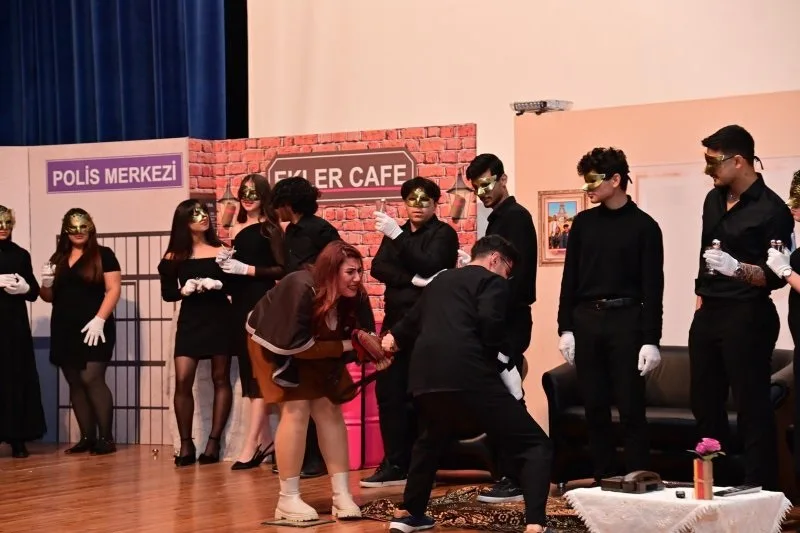 Maskeli Balo Oyunu Osmaniye’de Büyük Beğeni Topladı1