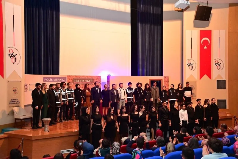 Maskeli Balo Oyunu Osmaniye’de Büyük Beğeni Topladı2