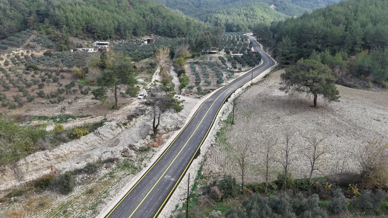 Oluklu Köyü’nde 4 Kilometrelik Sıcak Asfalt Yol1