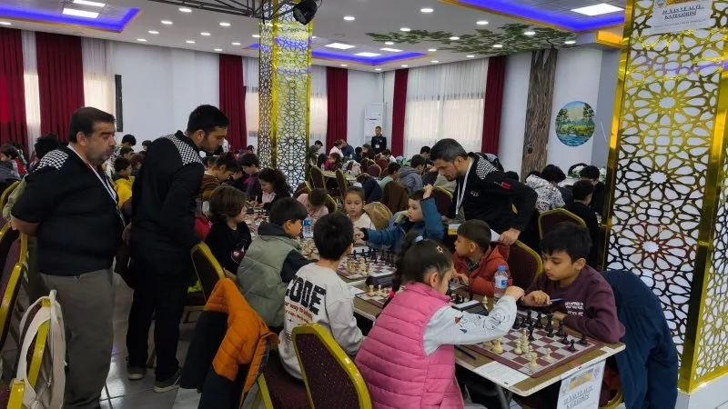 Toprakkale’de Kurtuluş Satranç Turnuvası Başladı2