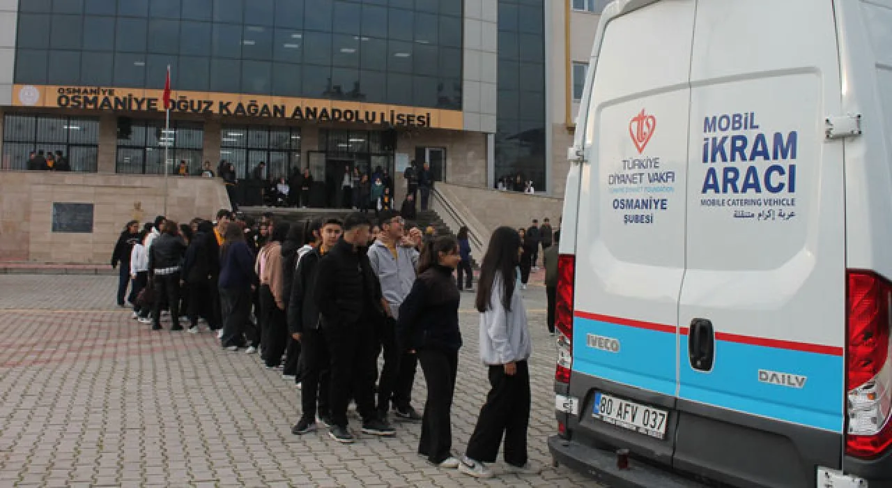 Osmaniye’de Öğrencilere Sabah Çorbası