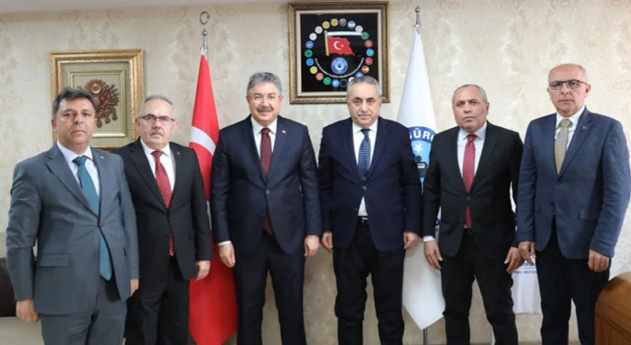 Vali Erdinç Yılmaz’dan Ankara’da Osmaniye Mesaisi Vali Erdinç Yılmaz’dan Ankara’da Osmaniye Mesaisi