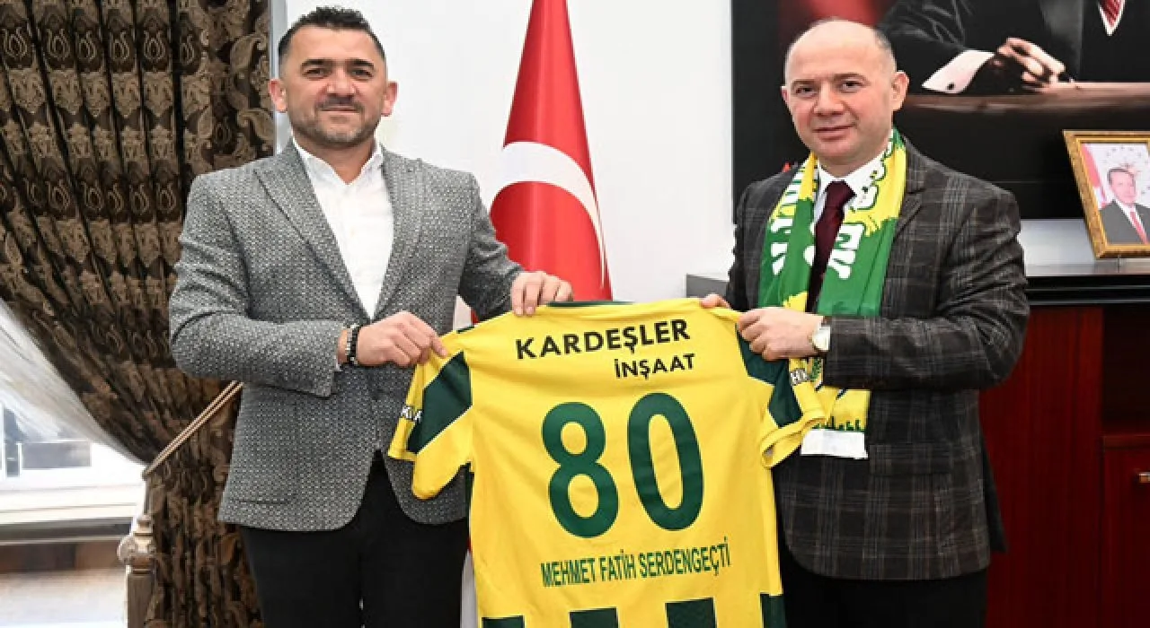 Osmaniyespor’dan Vali Serdengeçti’ye Ziyaret Osmaniyespor’dan Vali Serdengeçti’ye Ziyaret