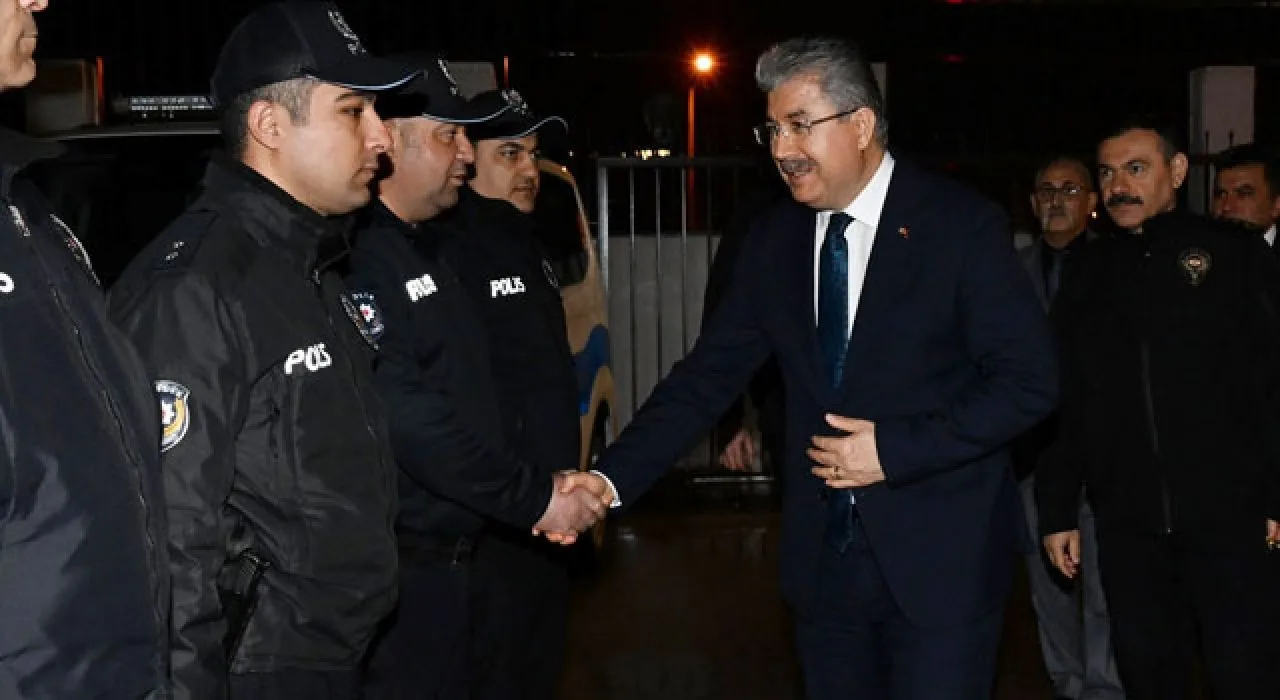 Vali Erdinç Yılmaz Görev Başındaki Personeli Unutmadı